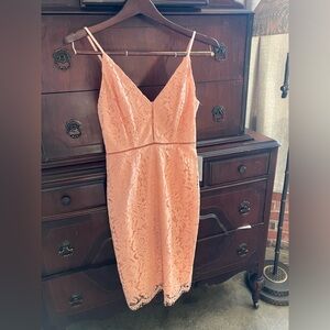 ASTR THE LABEL DRESS SIZE XS PEACH